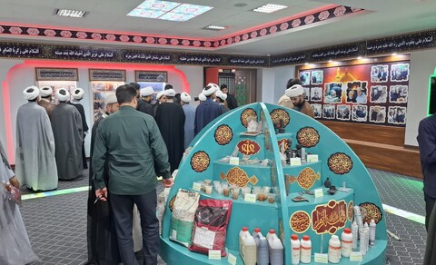 تصاویر/ بازدید نماینده ولی فقیه در سپاه از تربتخانه امام حسین(ع) کرمان