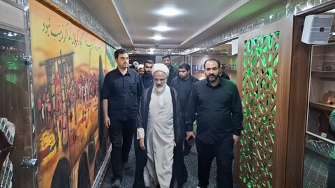 تصاویر/ بازدید نماینده ولی فقیه در سپاه از تربتخانه امام حسین(ع) کرمان