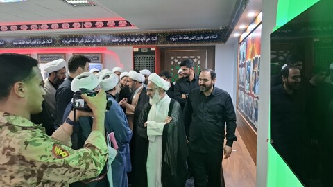 تصاویر/ بازدید نماینده ولی فقیه در سپاه از تربتخانه امام حسین(ع) کرمان
