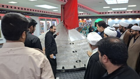 تصاویر/ بازدید نماینده ولی فقیه در سپاه از تربتخانه امام حسین(ع) کرمان