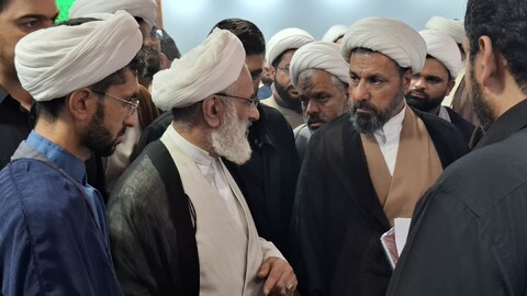 تصاویر/ بازدید نماینده ولی فقیه در سپاه از تربتخانه امام حسین(ع) کرمان