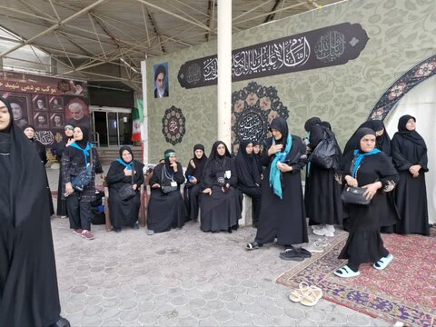 تصاویر/ استمرار تردد زوار کشورهای آذربایجان و گرجستان از مرز بازرگان