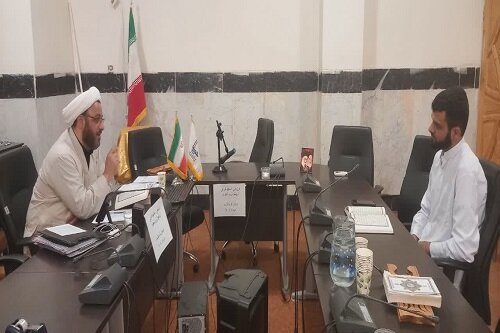 برگزاری آزمون پایش اساتید قرآنی در مدارس علمیه کرمانشاه+عکس