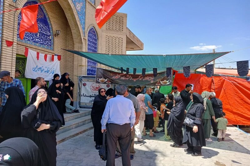 خدمت رسانی موکب الشهداء کنگاور به زائران اربعین حسینی(ع)+تصاویر