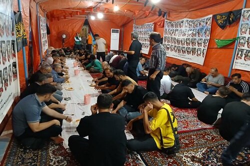 خدمت رسانی موکب الشهدای کنگاور به زائران اربعین حسینی(ع)+تصاویر