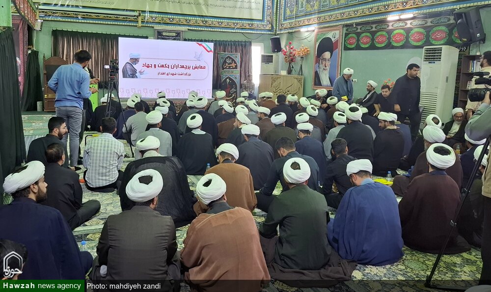 جهاد تبیین یعنی تشریح عالمانه و پیوستهی وقایع برای جلوگیری از تحریف و سوءاستفادههای دشمن