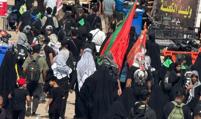 بالصور.. بدء توافد الزائرين من المحافظات الجنوبية إلى كربلاء المقدسة مروراً بالديوانية بالصور.. بدء توافد الزائرين من المحافظات الجنوبية إلى كربلاء المقدسة مروراً بالديوانية