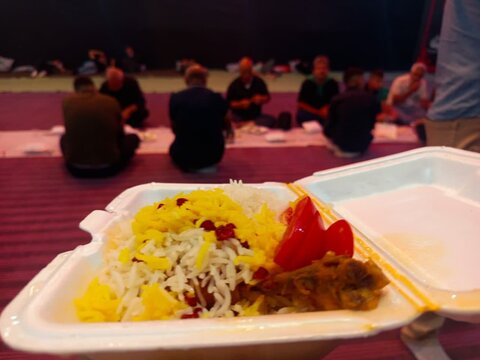 تصاویر/ فعالیت کانون های خدمت رضوی آذربایجان غربی در ایام اربعین