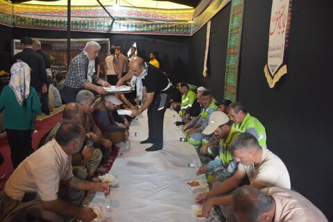 تصاویر/ پذیرایی از زوار اربعین در مرز تمرچین