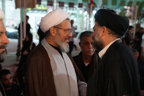 بازدید مدیر حوزه علمیه خوزستان از پایانه مرزی چذابه و همراهی با زائران اربعین