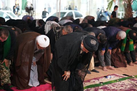 بازدید مدیر حوزه علمیه خوزستان از پایانه مرزی چذابه و همراهی با زائران اربعین