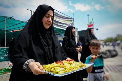 تصاویر/ تردد زائرین از مرز تمرچین