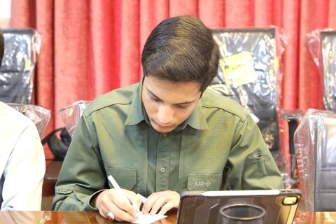 تقدیر از خبرنگاران و کادر نمایندگی خبرگزاری رسمی حوزه در استان یزد