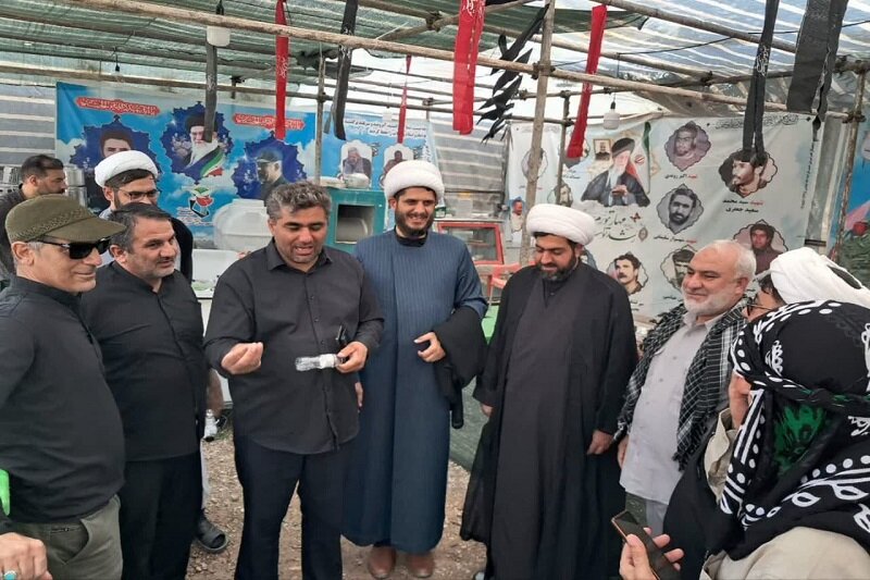 بازدید امام جمعه گیلانغرب از مواکب خدمت‌رسان در مرز خسروی+عکس