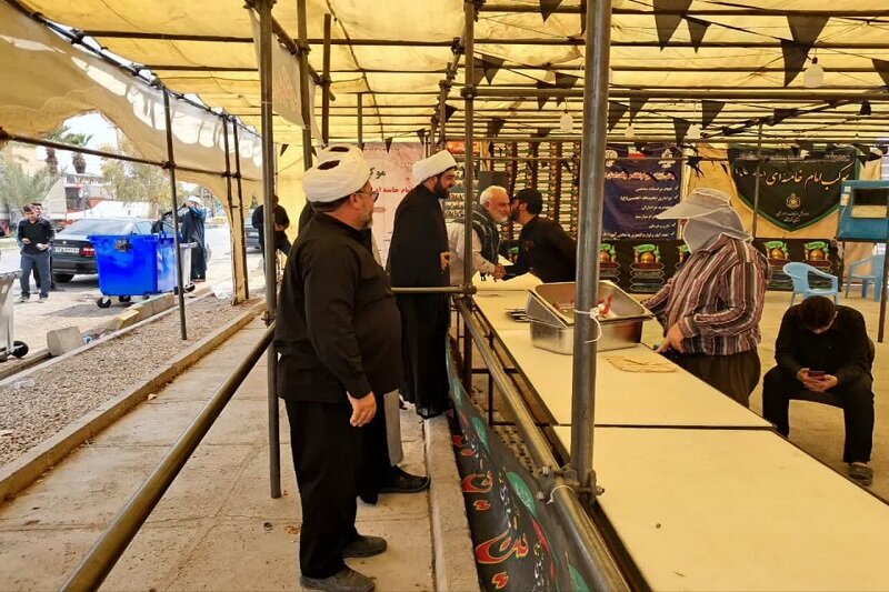 بازدید امام جمعه گیلانغرب از مواکب خدمت‌رسان در مرز خسروی+عکس