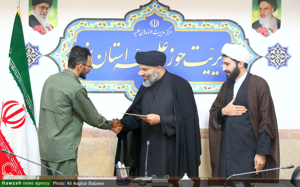 تصاویر/ تقدیر از خبرنگاران و کادر نمایندگی خبرگزاری رسمی حوزه علمیه در استان یزد