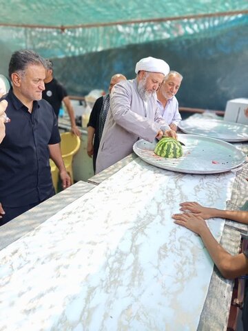 تصاویر/ حضورامام جمعه آران وبیدگل در موکب های کربلا