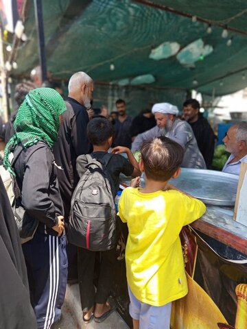 تصاویر/ حضورامام جمعه آران وبیدگل در موکب های کربلا