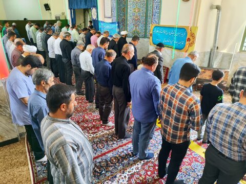 تصاویر/ نمازعبادی سیاسی جمعه قمصرپایتخت گل وگلاب ایران