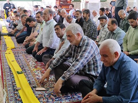 تصاویر/ نمازعبادی سیاسی جمعه قمصرپایتخت گل وگلاب ایران