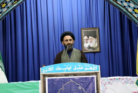 نمازجمعه بندر دیر به روایت تصویر