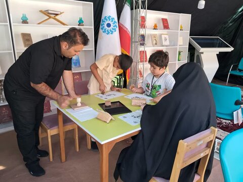 تصاویر/ فعالیت موکب اداره‌کل کتابخانه‌های عمومی آذربایجان‌غربی در مرز تمرچین