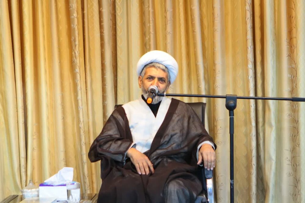 برگزاری مراسم شهادت امام حسن(ع) در دفتر مجمع نمایندگان طلاب