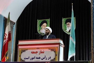 تأکید امام جمعه موقت محمود آباد بر تلاش و همت حوزه و دانشگاه در تربیت دانشمند متعهد
