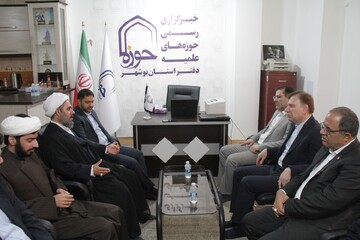 تصاویر/ بازدید استاندار بوشهر از دفتر خبرگزاری حوزه در استان