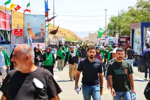 تصاویر/ تردد زوار از مرز تمرچین