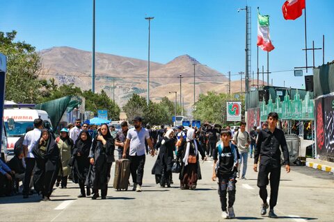 تصاویر/ تردد زوار از مرز تمرچین