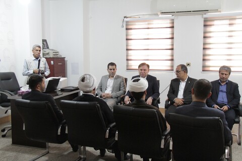 تصاویر/ بازدید استاندار بوشهر از دفتر خبرگزاری حوزه در استان