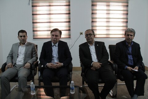 تصاویر/ بازدید استاندار بوشهر از دفتر خبرگزاری حوزه در استان