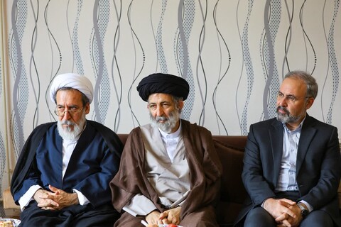 تصاویر | دیدار رئیس جامعه المصطفی العالمیه (ص) با نماینده ولی فقیه در استان آدربایجان شرقی