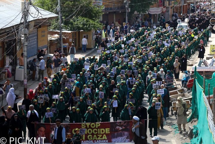 इमाम खुमैनी मेमोरियल ट्रस्ट कारगिल द्वारा गाज़ा के मज़लूमों के साथ एकजुटता जताने के लिए विशाल रैली का आयोजन