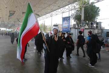 تصاویر/ حضور طلاب و روحانیون ایلامی در پایانه مرزی مهران