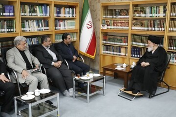 ظلم به کارگران و سوء استفاده از منابع معدنی قابل قبول نیست/ تقویت آموزش‌های مهارتی برای رفع کمبود نیروی کار ماهر در مشهد