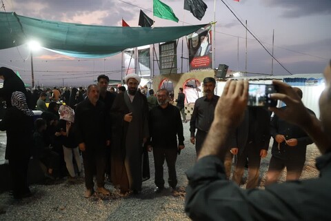 تصاویر / بازدید امام جمعه همدان از موکب‌های خدمت رسان به زائران اربعینی حسینی