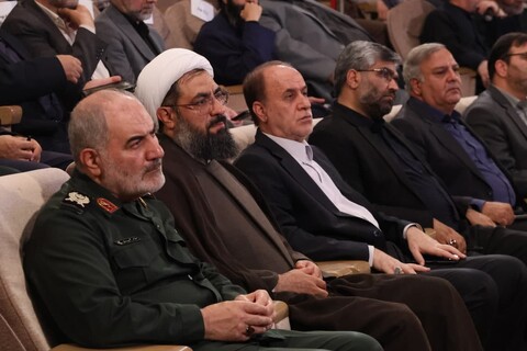 تصاویر / آیین تکریم و معارفه مدیرکل صدا و سیما همدان