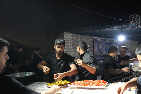 عطر عاشقی در گذرگاه چذابه؛ مواکب میزبان بی منت زائران اربعین حسینی