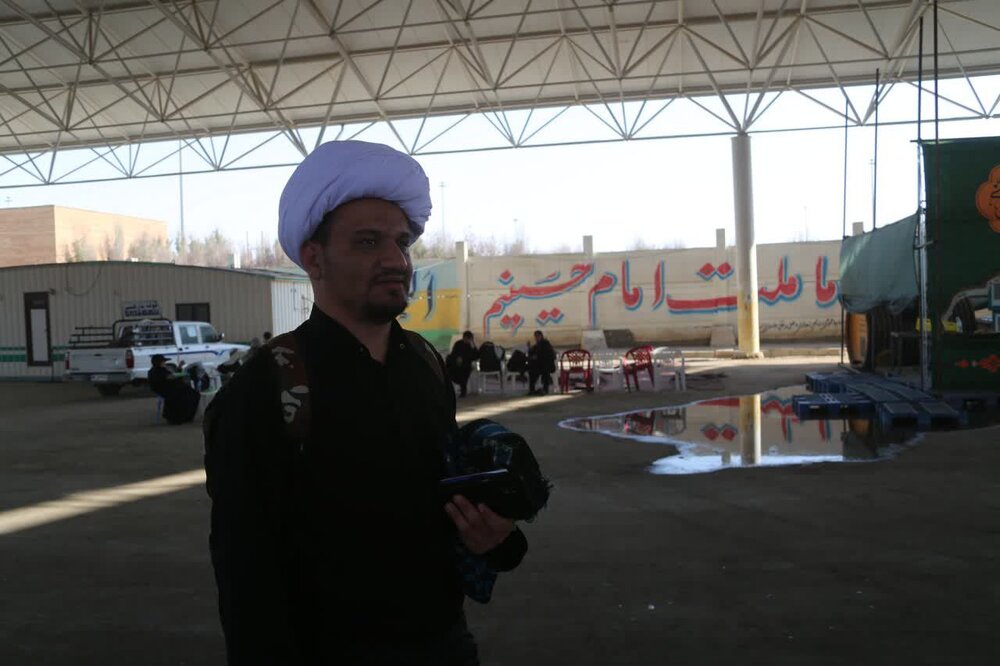 حضور طلاب و روحانیون ایلامی در مرز مهران