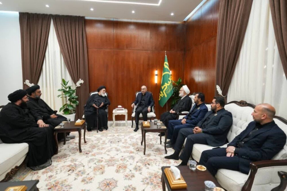 توسعه همکاری‌های فرهنگی و خدماتی مسجد جمکران و حرم عسکریین(ع)