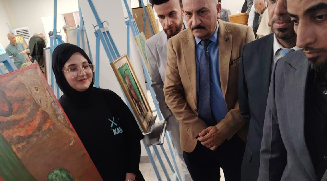 معرض تشكيلي في ديالى بعنوان "الحسين عليه السلام.. دلالة وعبر" + صور