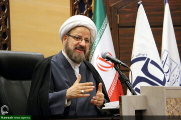 دل بستن به غرب و سازمان‌های بین‌المللی آورده‌ای ندارد / «مقاومت» تنها راه استقلال است