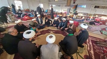 باید نیاز معنوی و فکری زائران تأمین شود