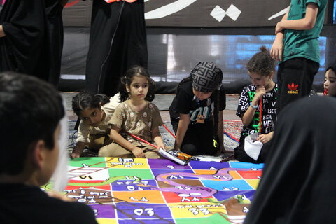 تصاویر/اجرای برنامه های آموزنده ویژه زائران کودک و نوجوان در موکب سنگرسازان بی سنگر حسینی