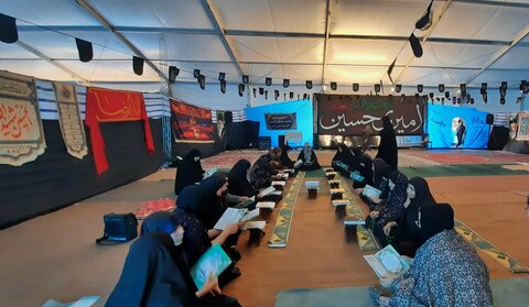 تصاویر/برگزاری مراسم ختم قرآن ویژه بانوان توسط گروه فرهنگی موکب سنگرسازان بی سنگر حسینی