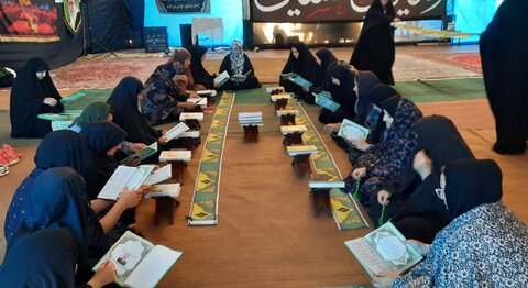 تصاویر/برگزاری مراسم ختم قرآن ویژه بانوان توسط گروه فرهنگی موکب سنگرسازان بی سنگر حسینی