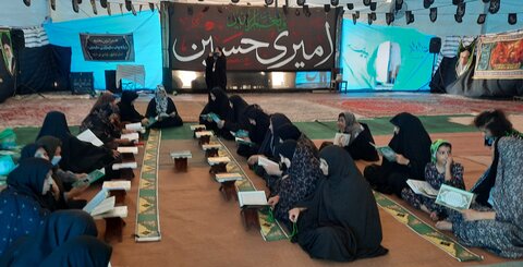 تصاویر/برگزاری مراسم ختم قرآن ویژه بانوان توسط گروه فرهنگی موکب سنگرسازان بی سنگر حسینی