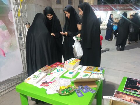 تصاویر/فعالیت طلاب مدرسه علمیه فاطمه زهرا(س) اراک در موکب امام رضا (ع)